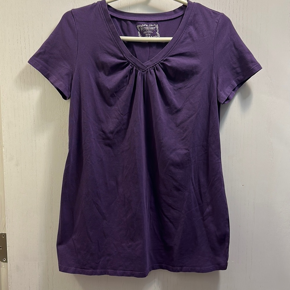 two hearts maternity T shirt. Size Medium. Purple. V Neck. Short Sleeve.